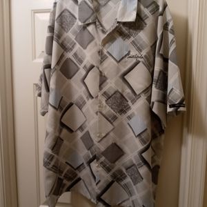 Southpole XL Collared Short Sleeve Shirt